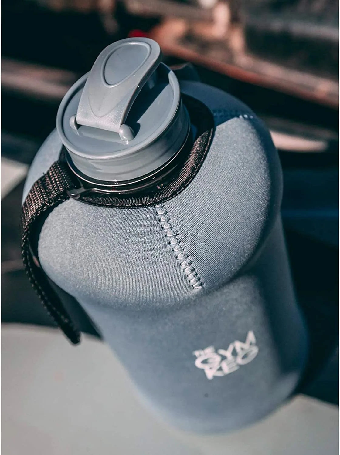 Gym Keg | Botella Deportiva Insulada 2.2 L (74.4 oz) – Media Galón Portátil